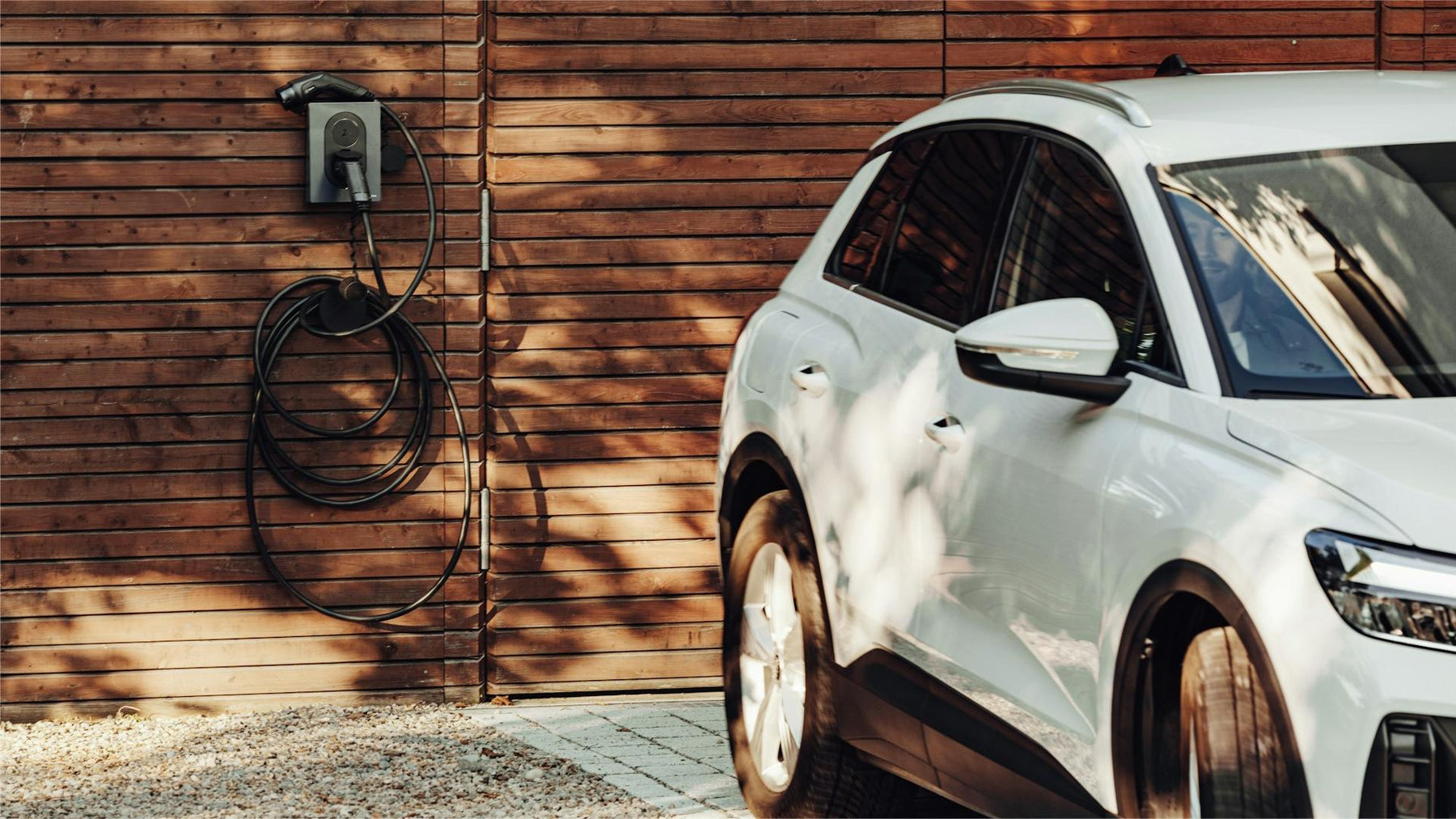 How to Properly Install and Use a Car Inverte