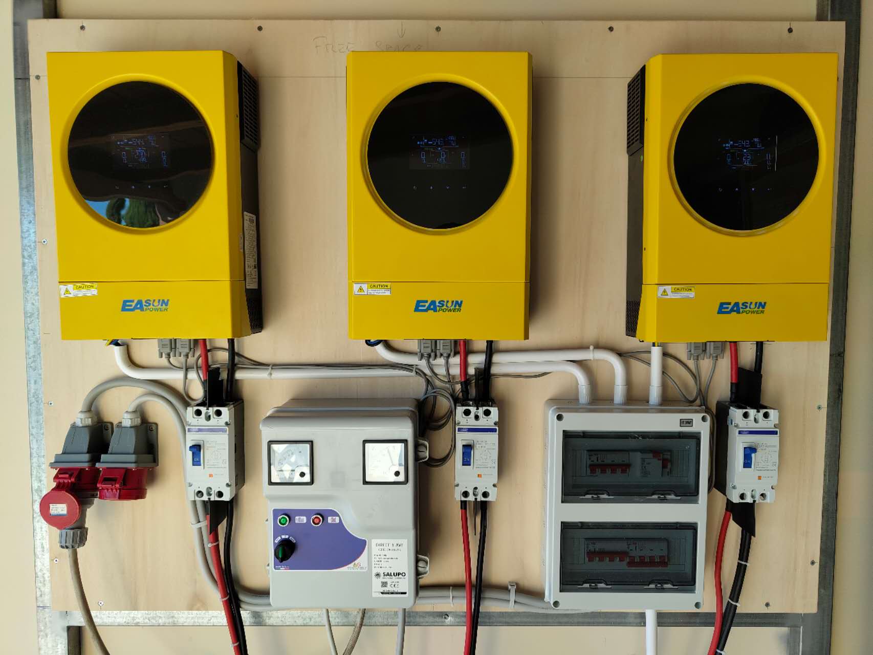 Three 11 kW Easun Power Inverters Power a Lithium Battery Storage System in Italy